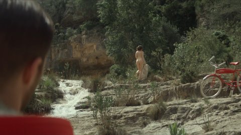 Annes Elwy - Nude & Sexy Videos in Philip K. Dick's Electric Dreams s01e02 (2017)