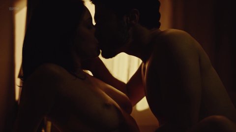 Caroline Abras - Nude & Sexy Videos in The Mechanism s01e04 (2018)