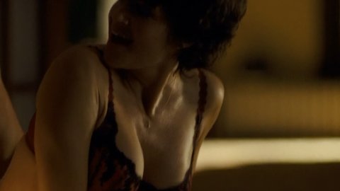 Carla Gugino - Nude & Sexy Videos in Righteous Kill (2008)