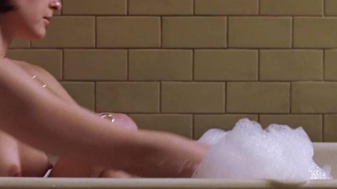 Ashley Judd - Nude & Sexy Videos in Eye of the Beholder (2000)