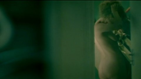 Valerie Maes - Nude & Sexy Videos in La vie d'artiste (2003)