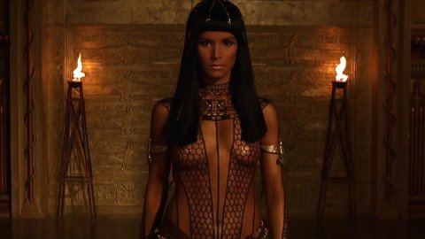 Patricia Velasquez - Nude & Sexy Videos in The Mummy (1999)