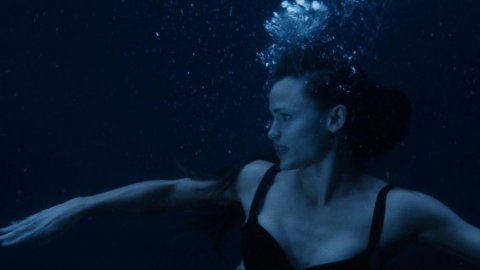 Jennifer Garner - Nude & Sexy Videos in Elektra (2005)